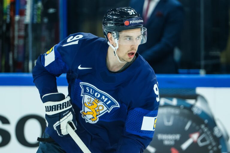 Juho Lammikko sivussa NHL:ssä – paluusta ei tietoa