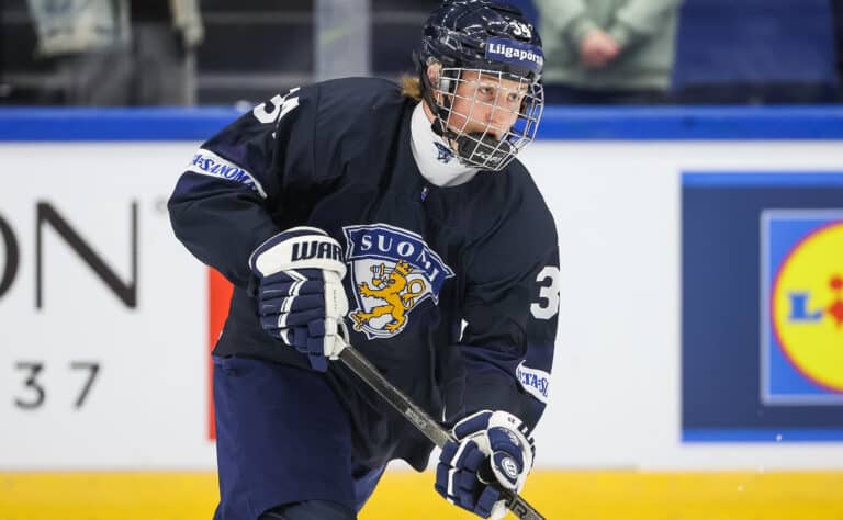 Suomelle murskavoitto Tanskasta – joukkue sai yllättävän sankarin