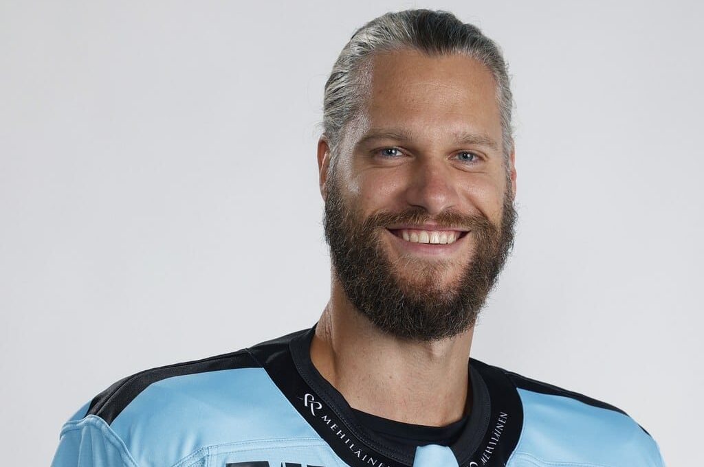 Entinen NHL-kiekkoilija jatkaa Pelicansissa