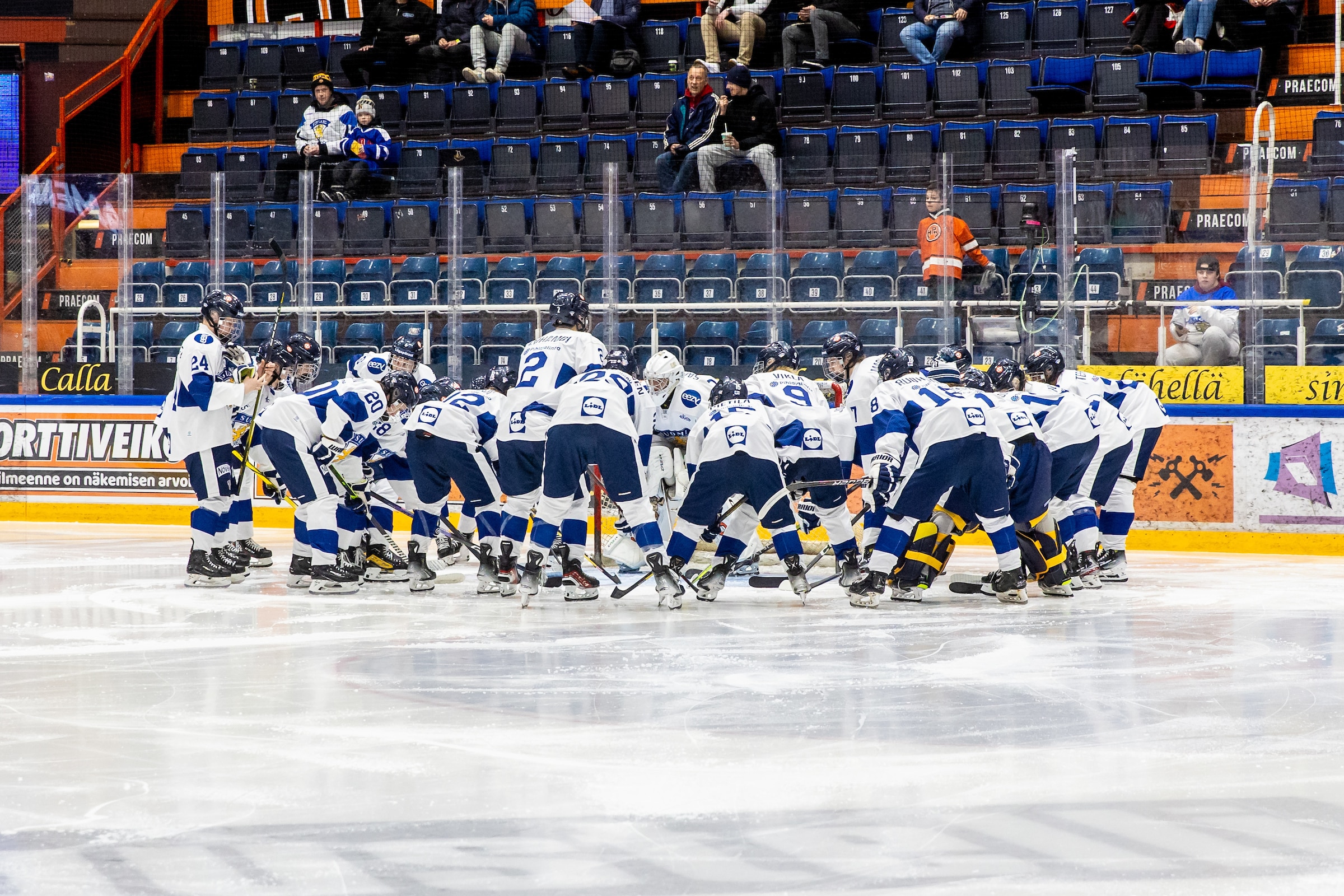 Nuorten Leijonien MM-leiriryhmä on tässä