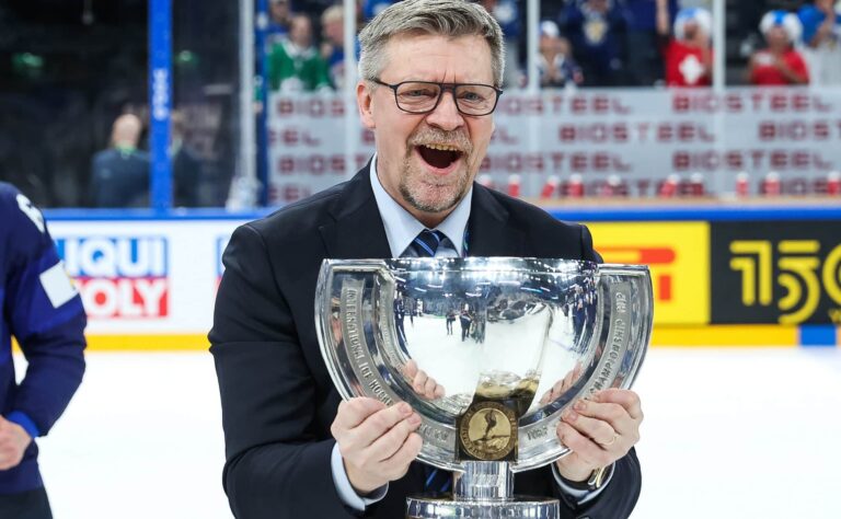 Varmuus tuli: Jukka Jalonen ottaa Italian haltuun – sopimuksessa NHL-pykälä!