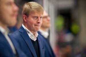 Olympiajoukkueen tähdeltä täyslaidallinen Jukka Rautakorvelle