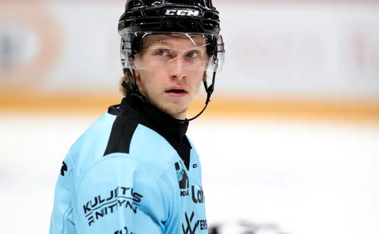 Lähde: Pelicans uhkaa menettää hyökkääjänsä ulkomaille