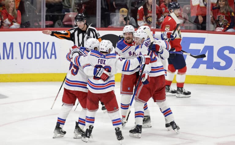 New York Rangers kiinnitti monivuotisen luottopuolustajansa