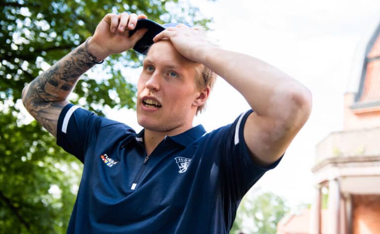 NÄKÖKULMA: Patrik Laine treidattiin jugurttipurkkiin, mutta nyt edessä on puhdas pöytä