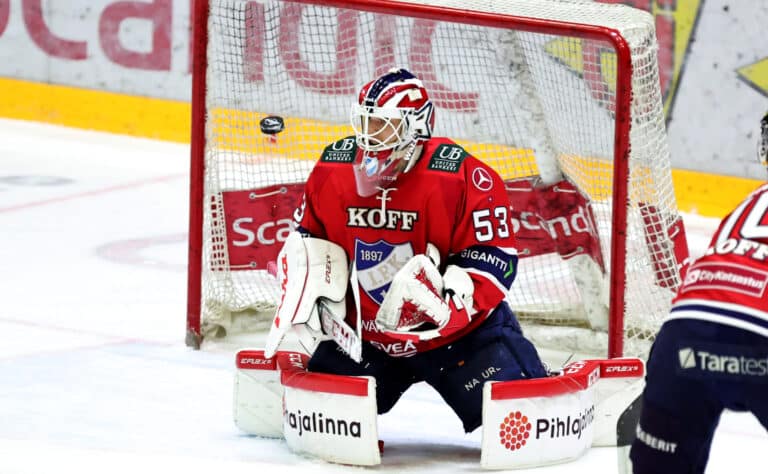 Sport levensi maalivahtiosastoaan HIFK:sta tutulla pelaajalla