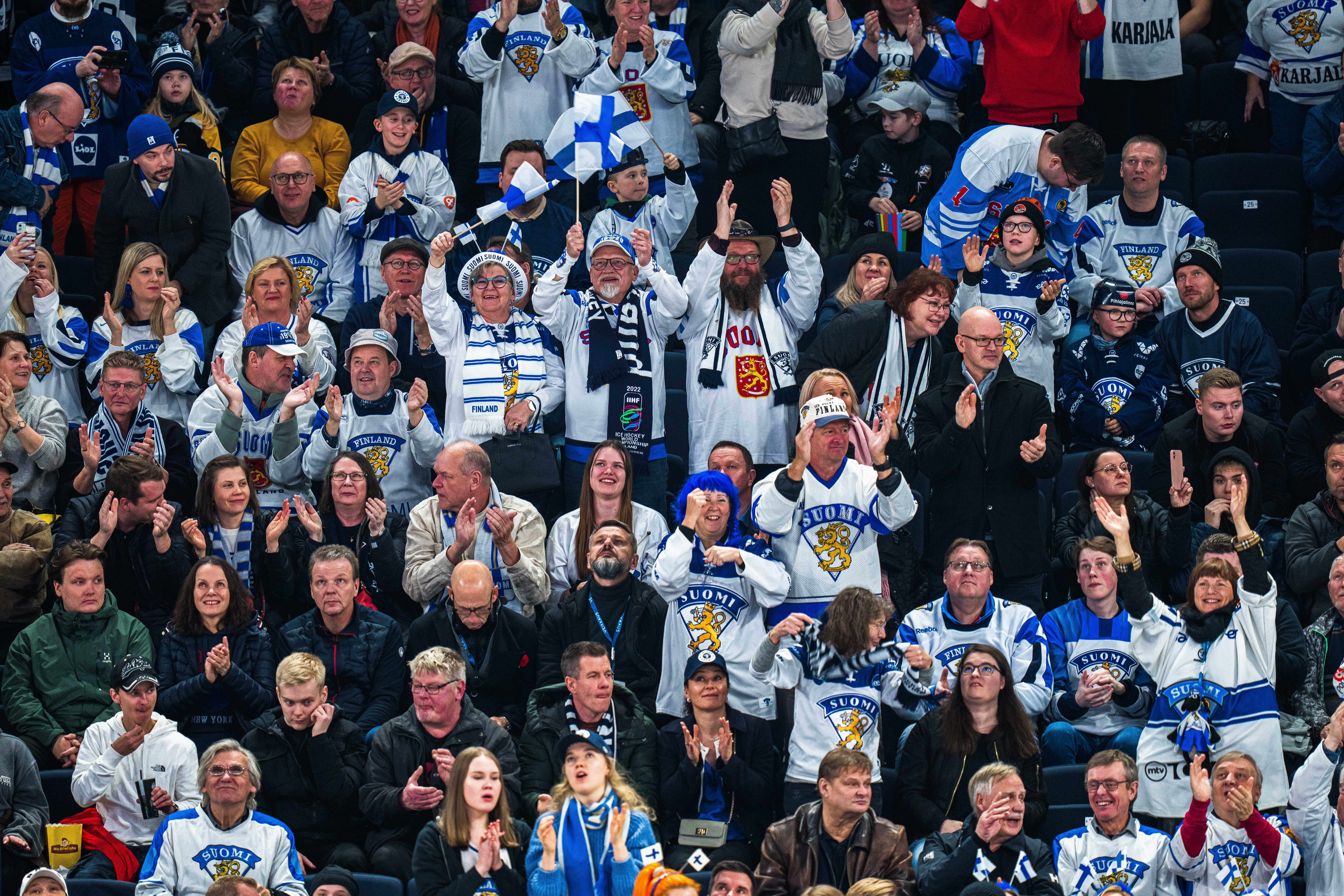 Näkökulma: Leijonien örvellysturismi on katoavaa kansanhuvia