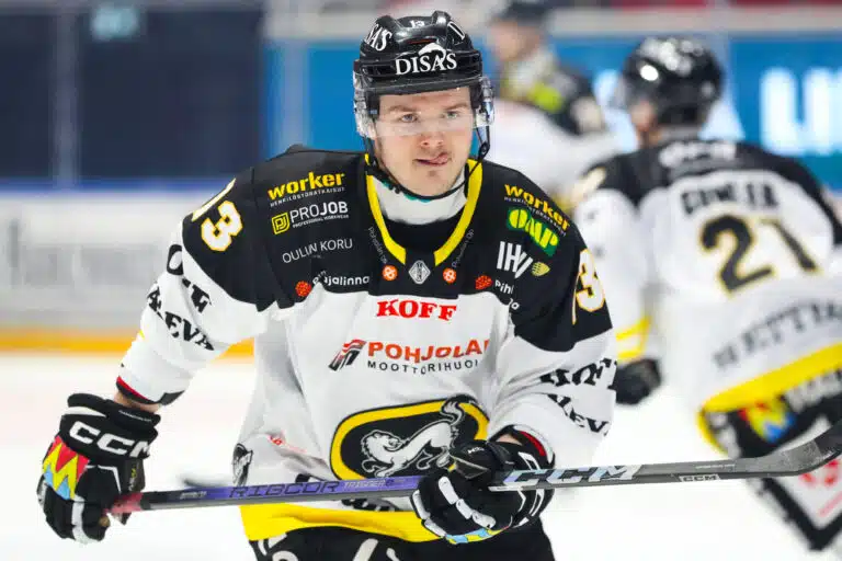Kärpät sai kolminkertaisen mestarin