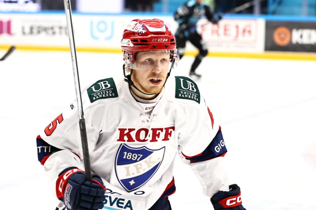 HIFK:n kulttipelaaja komeaan lukemaan