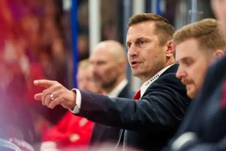 HIFK koki kotonaan 1-7 murskatappion – Ville Peltonen ei säästellyt kritiikkiä pelaajistaan