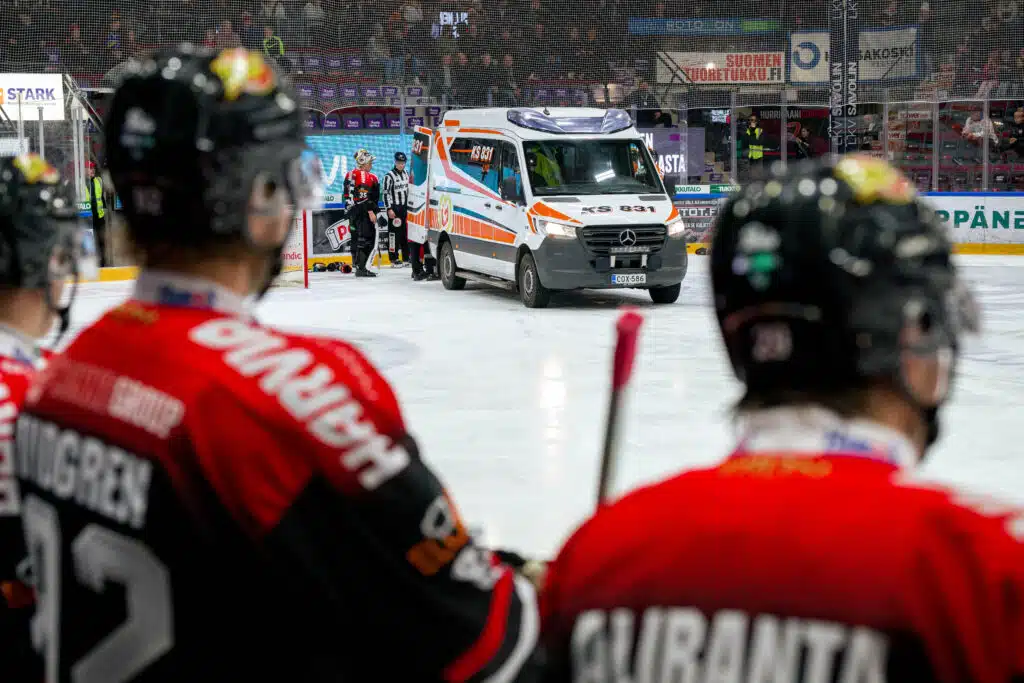 Vakavasti loukkaantuneesta JYP-pelaajasta helpottava uutinen