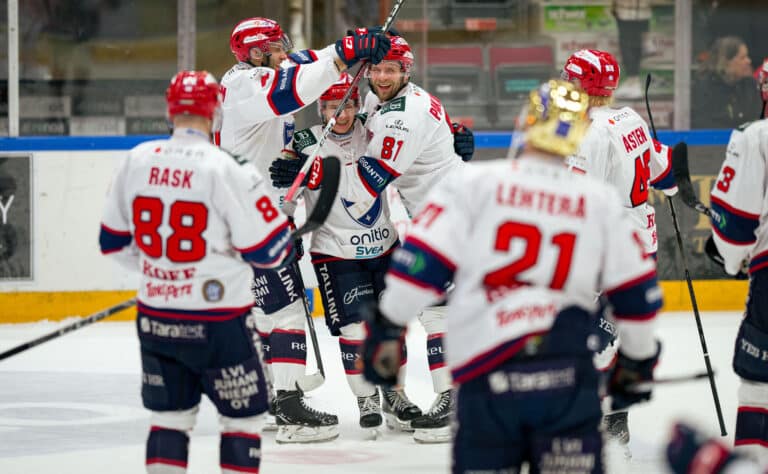 HIFK:n surkeus suututtaa, faneilta todella tylyä palautetta – ”Viimeinen sammuttaa valot”