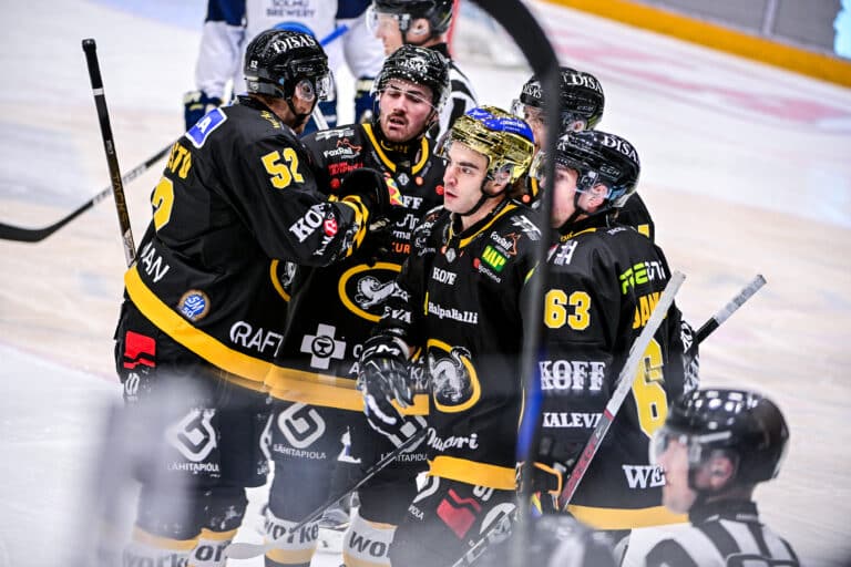 Kärpät nappasi 33 NHL-ottelun puolustajan