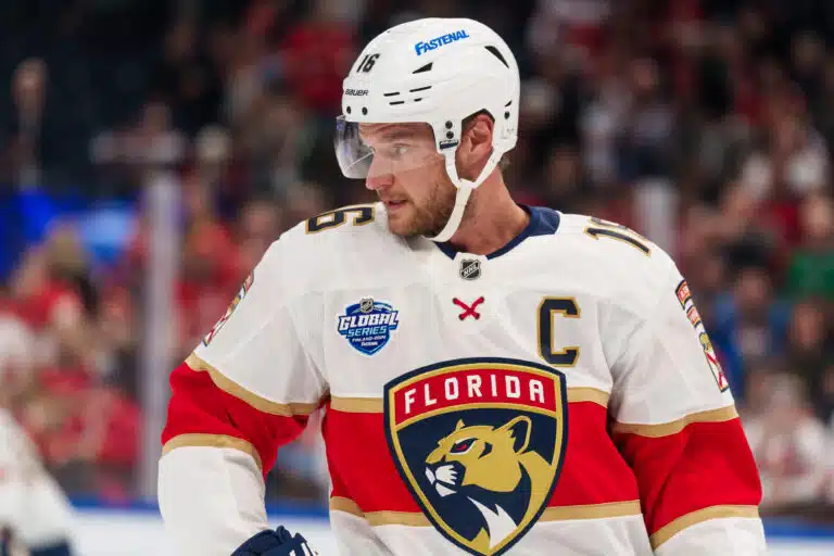 Kapteeni Aleksander Barkov yllättäen sivussa ”finaaliuusinnasta” – tässä syy