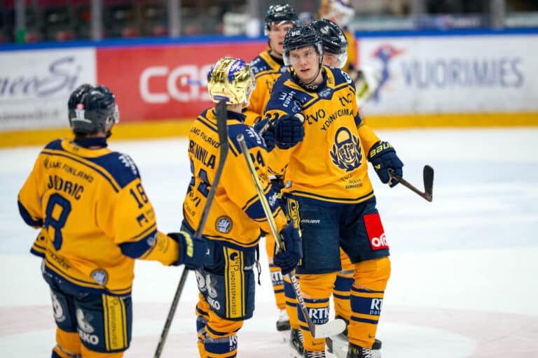 Lukko on hurjassa vedossa