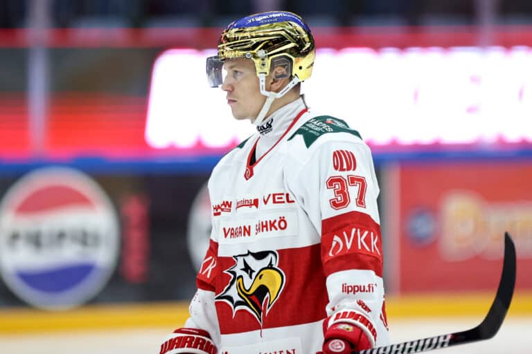 Suomalaispuolustajaa viedään NHL:ään – ”Ihmettelen, jos ei”