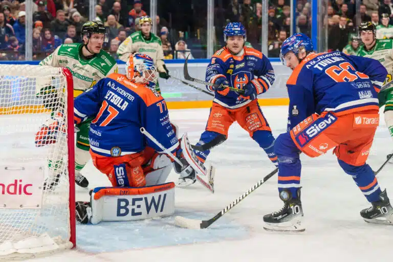 Tappara vastaa Ilvekselle futispuolella