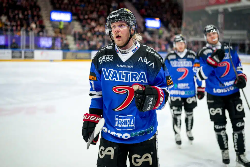 JYP on vahvassa nousuvireessä – HIFK:n aivopierusta apua