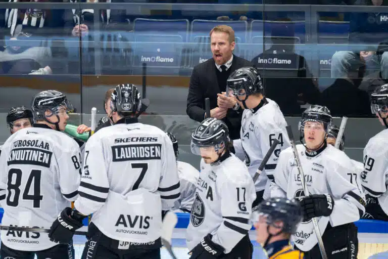 TPS lähetettiin lomille – ”Eihän jääkiekko hienommaksi muutu”
