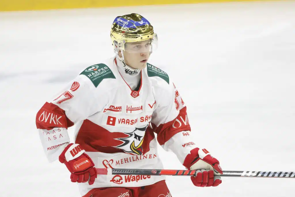 Leijoniin muutoksia – Liigan sensaatiopuolustaja mukaan