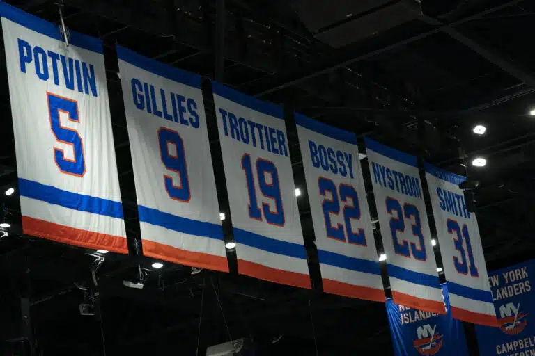New York Islanders antoi pomolegendalleen lähtöpassit