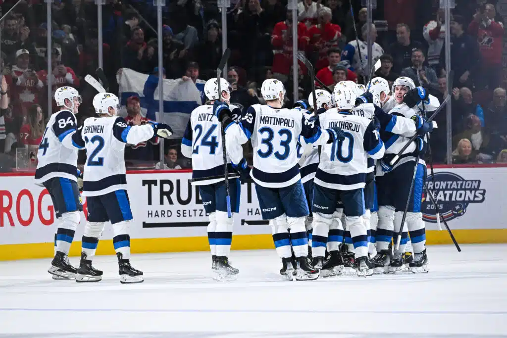 Leijonat murskasi Putouksen