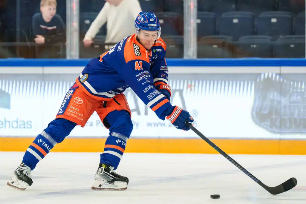 Tapparan pelaajaa rangaistiin – Kiekko-Espoon pelaajalla vakava loukkaantuminen