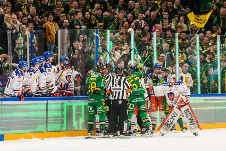 Rikard Grönborg ja Tommi Niemelä erimielisiä paremmuudesta