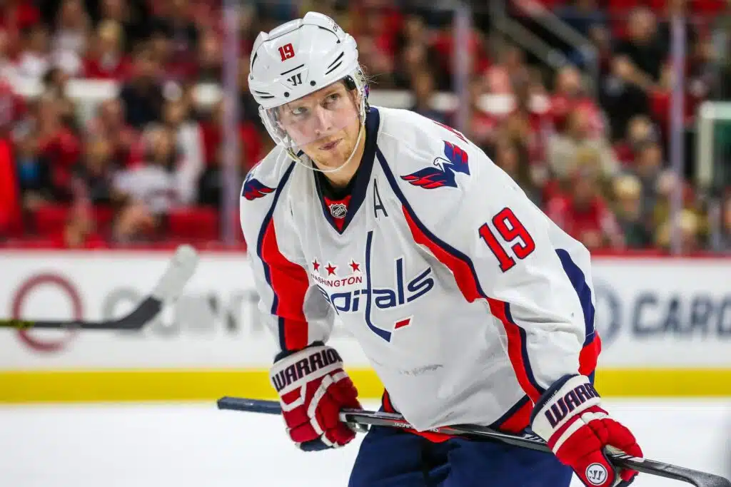 Iso yllätys – Nicklas Bäckström tekee paluun kaukaloon