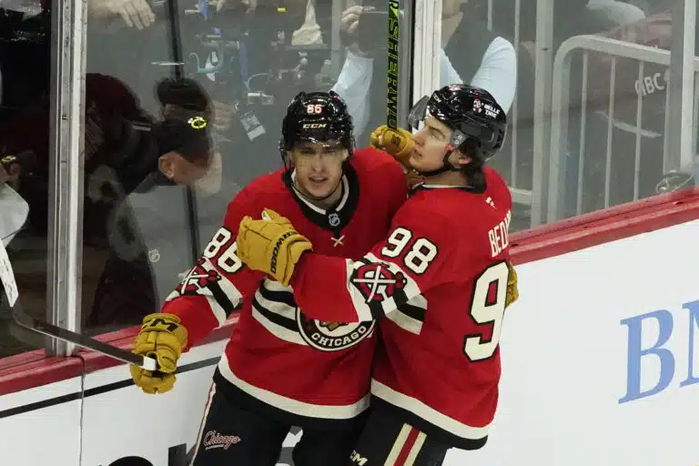 Teuvo Teräväinen salamavireessä – Chicagolle maistuvat pisteet
