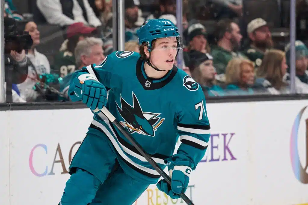 NHL:n kanadalaissensaatio rikkoo rajoja – Wayne Gretzkyn ennätyslukemat uhattuna