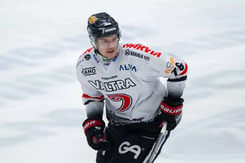 JYPin pelaaja siirtyy Kari Jalosen komentoon