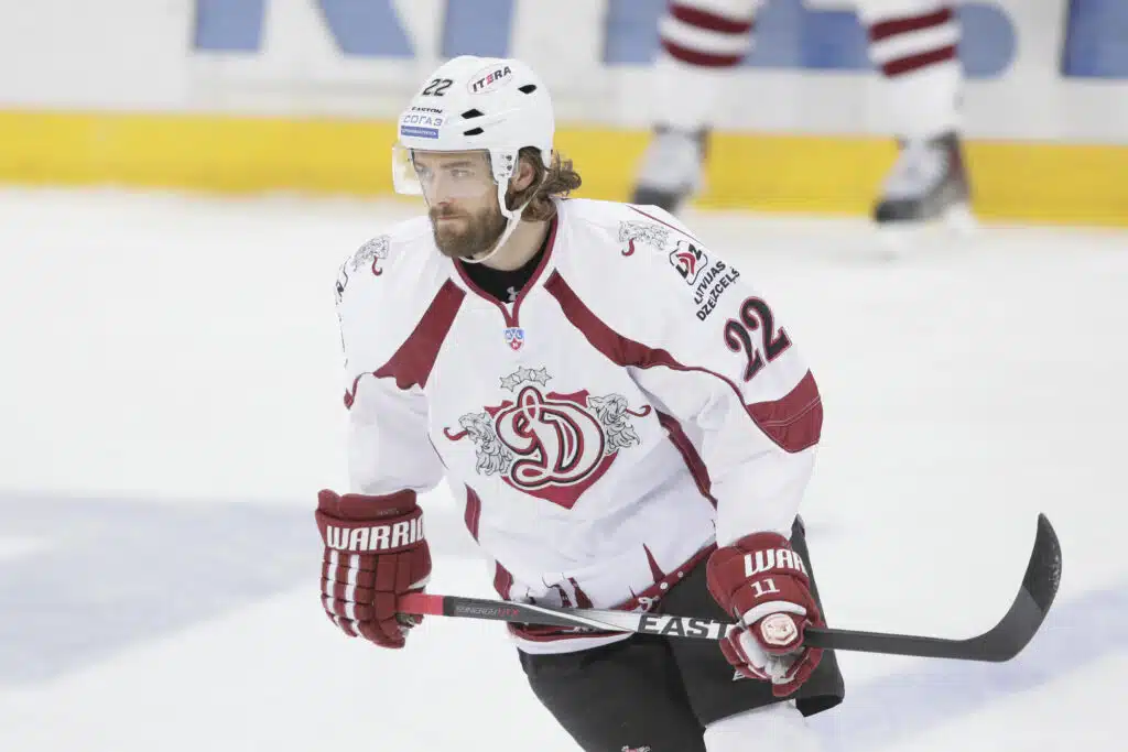 Ville Leinon vaatebisnes pahoissa vaikeuksissa