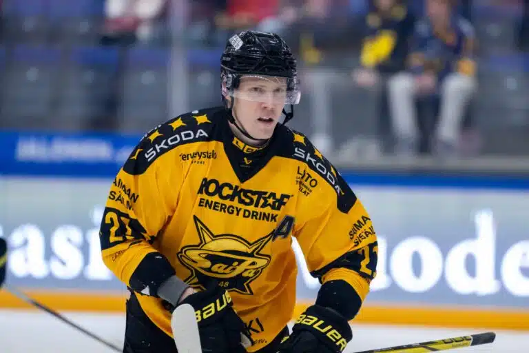 Jori Lehterälle mailasta haaroväliin – ei pelikieltoa