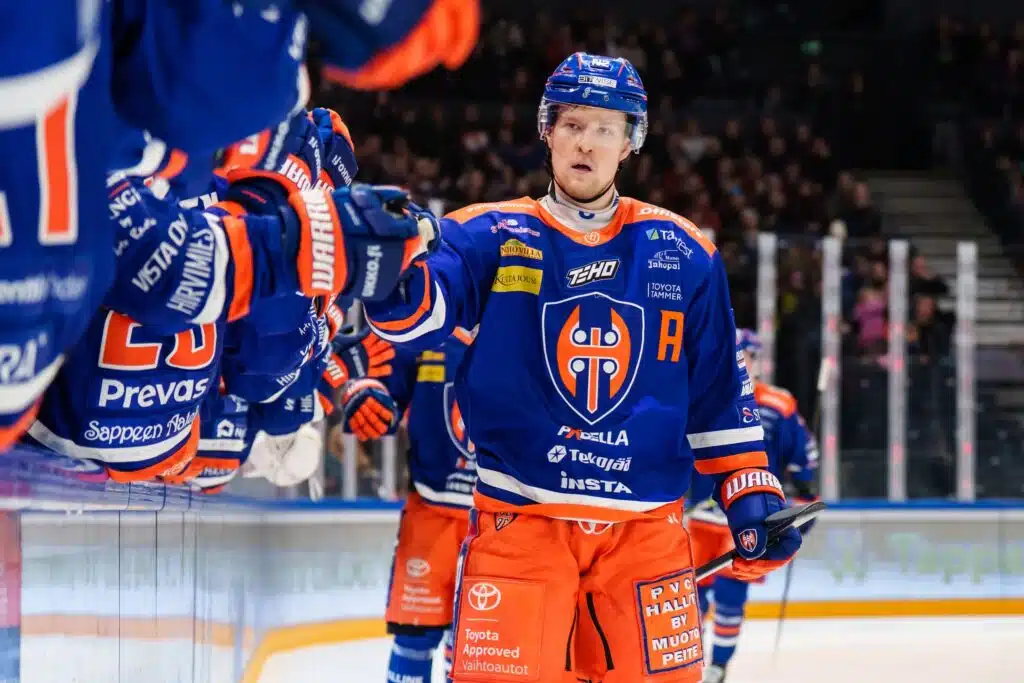 Tappara kertoi uusista sopimuksista
