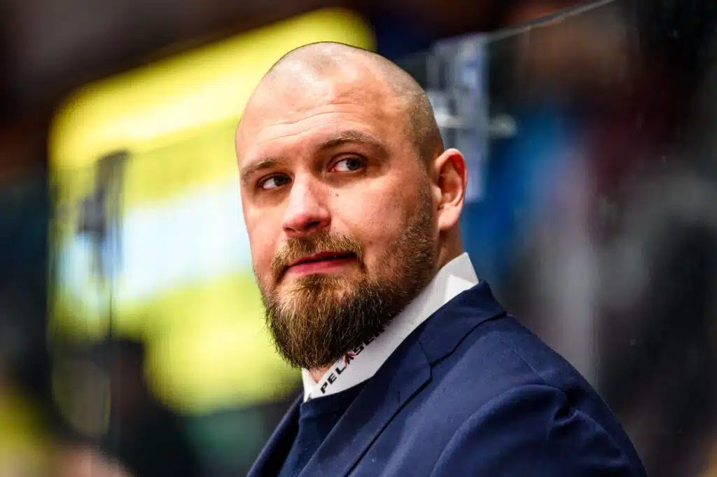 Jonne Virtaselle kova kärkiryhmän päänahka