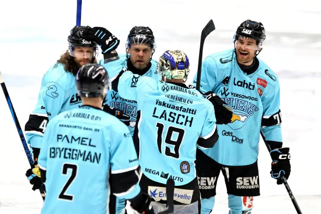 Pelicans hankki Sami Kapaselle apurin