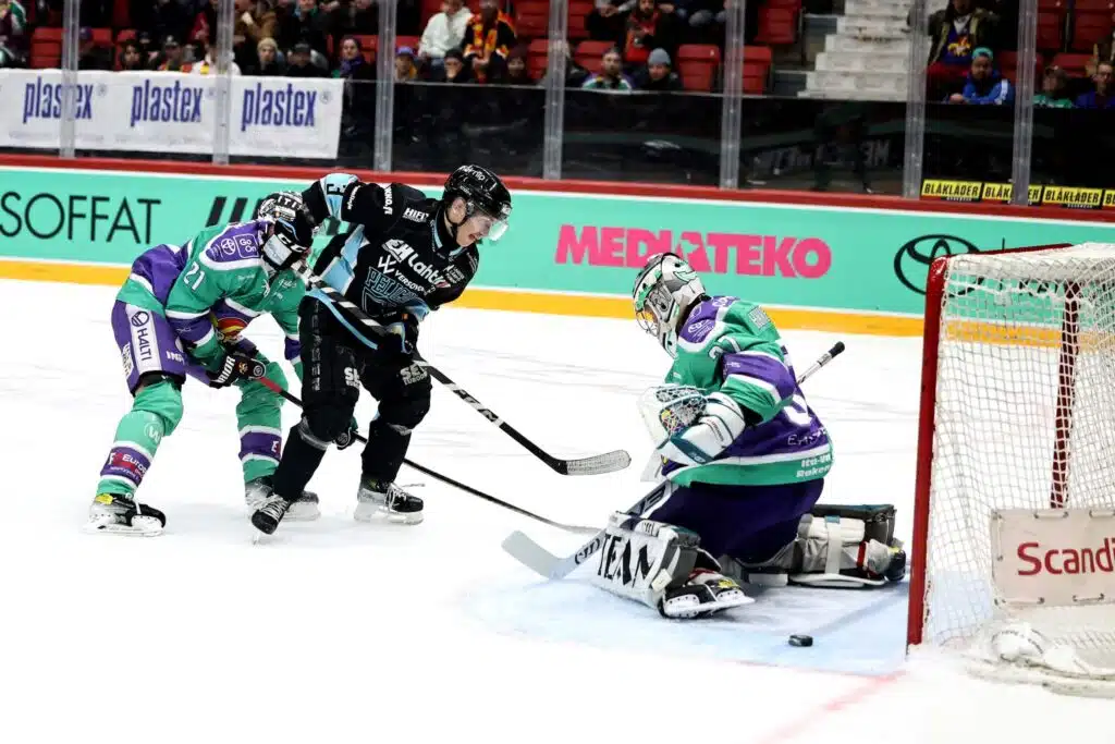 Näkökulma: Jokerit kaninkolon toisella puolella