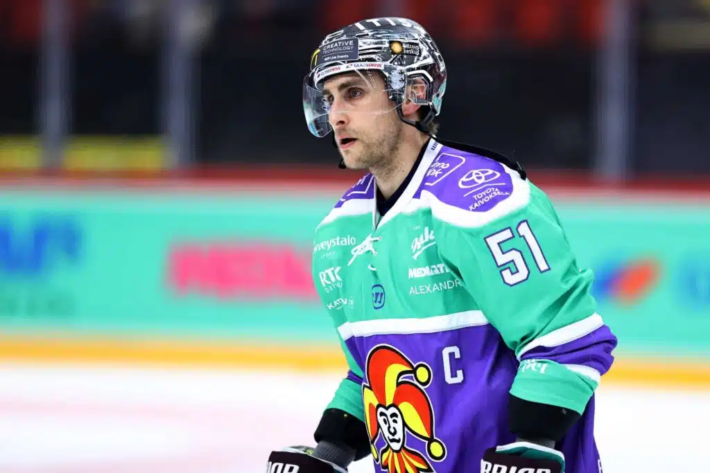 Suomalaiselle NHL-legendalle suuri kunnianosoitus – ”Kertoo poikkeuksellisesta seurauskollisuudesta”