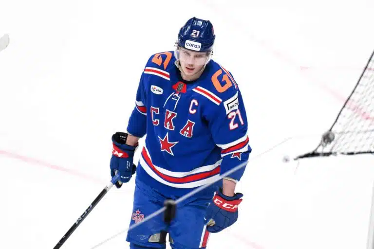 Carolina Hurricanes vahvistui Pietarin SKA:n tähdellä