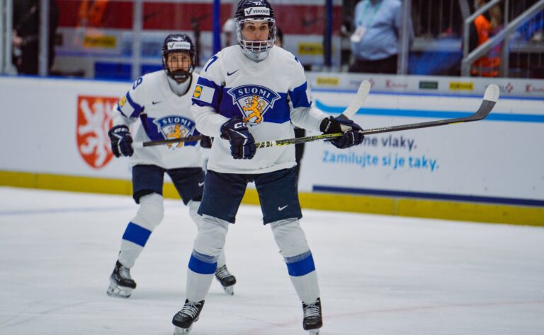 Aikaisin alkaa Naisleijonilla – tässä naisten MM-kisojen puolivälieräparit