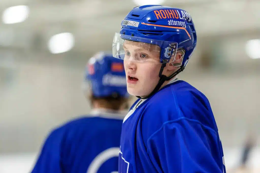 Raiskaustuomion saanut suomalaiskiekkoilija kelpaa Unkariin