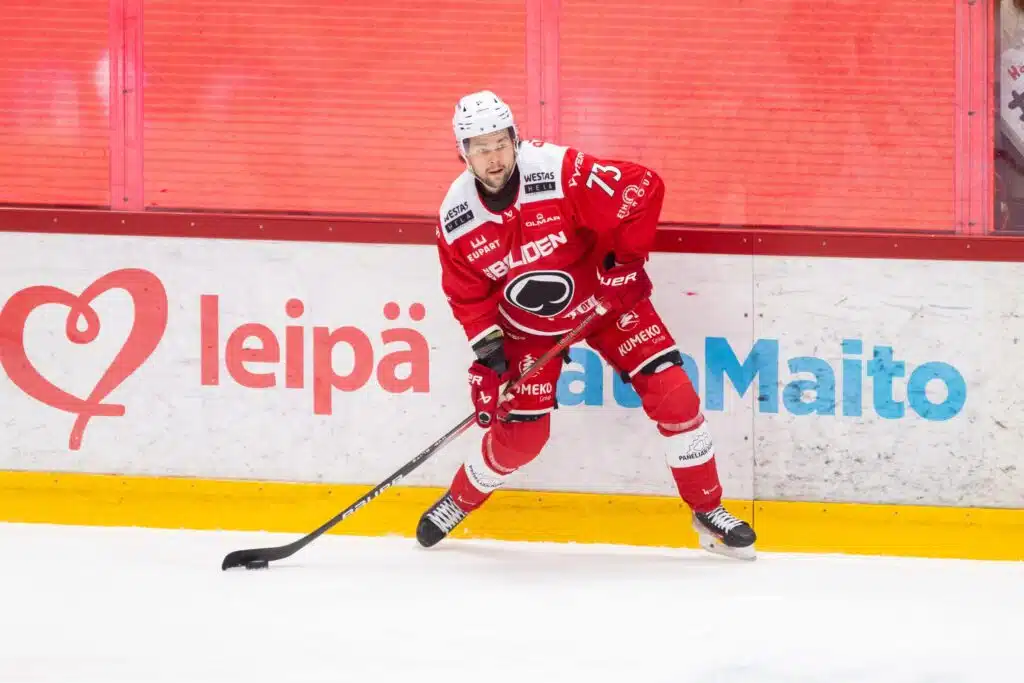 Kärpät laittaa rahaa pöytään – tyhjentää Ässiä