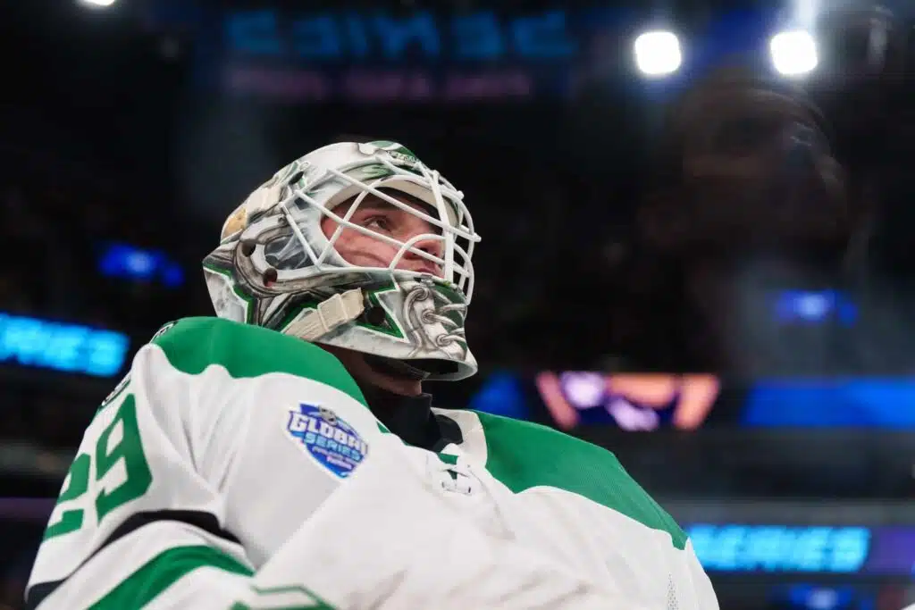 Dallasin parjattu maalivahti piti kielen keskellä suuta