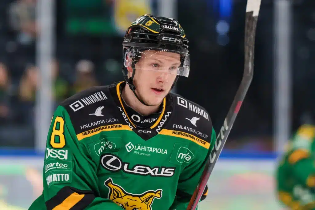 Ville Meskanen vaihtaa Liigassa seuraa