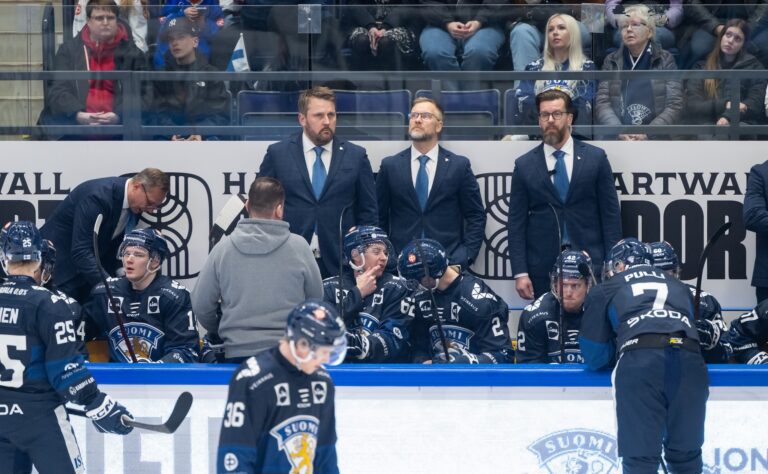 Tshekki oli liian kova Leijonille – Juuse Saros taipui NHL-veskareiden taistossa