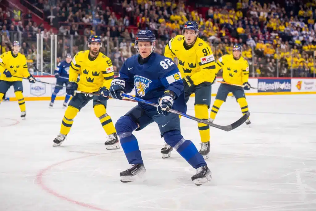 Leijonat yllätti lopussa – ei riittänyt Ruotsia vastaan