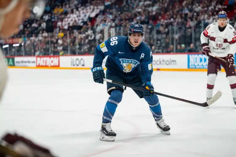 Teuvo Teräväinen nuorten USA-kavereidensa kimppuun – ”Aika vähän olen seurannut”