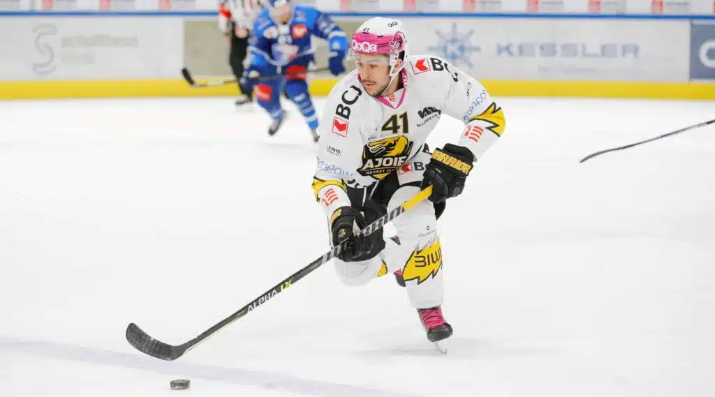 Liiga-seura kaappasi entisen junnutähden