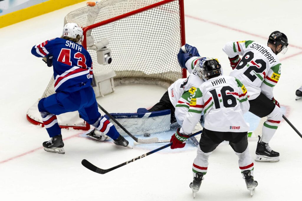 USA höntsäili voiton – NHL-tähtien tuuletukset kuin Neuvostoliitolla